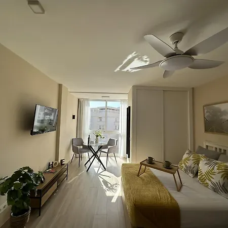Estudio Centrico 10 Min A Playa En Апартаменты Бенальмадена
